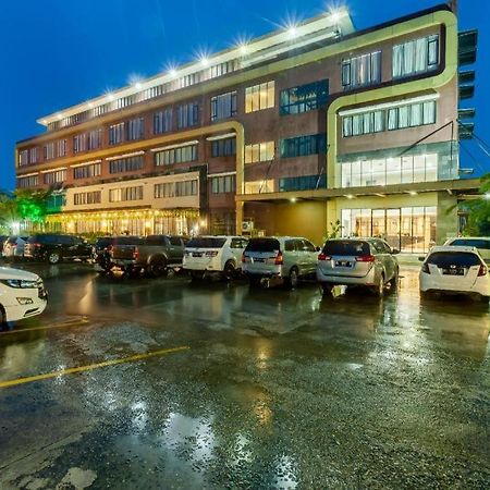 The Royal Idi Hotel Idirayeuk Экстерьер фото